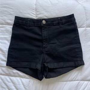 Black H&M shorts
